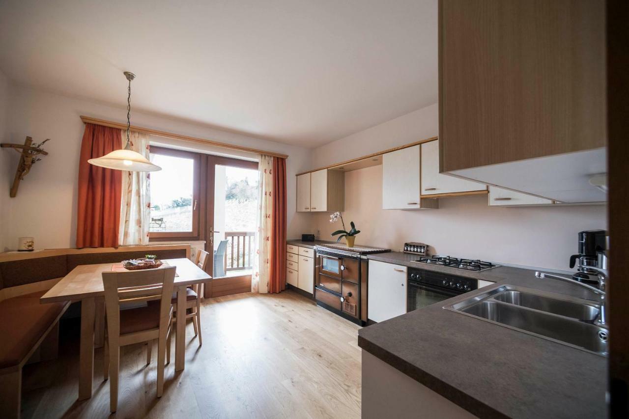 Gaestehaus Pfuss Caldaro Bagian luar foto