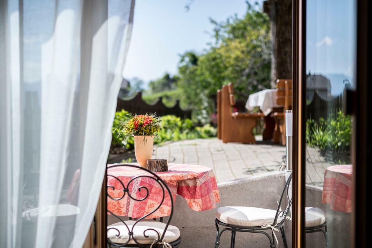 Gaestehaus Pfuss Caldaro Bagian luar foto