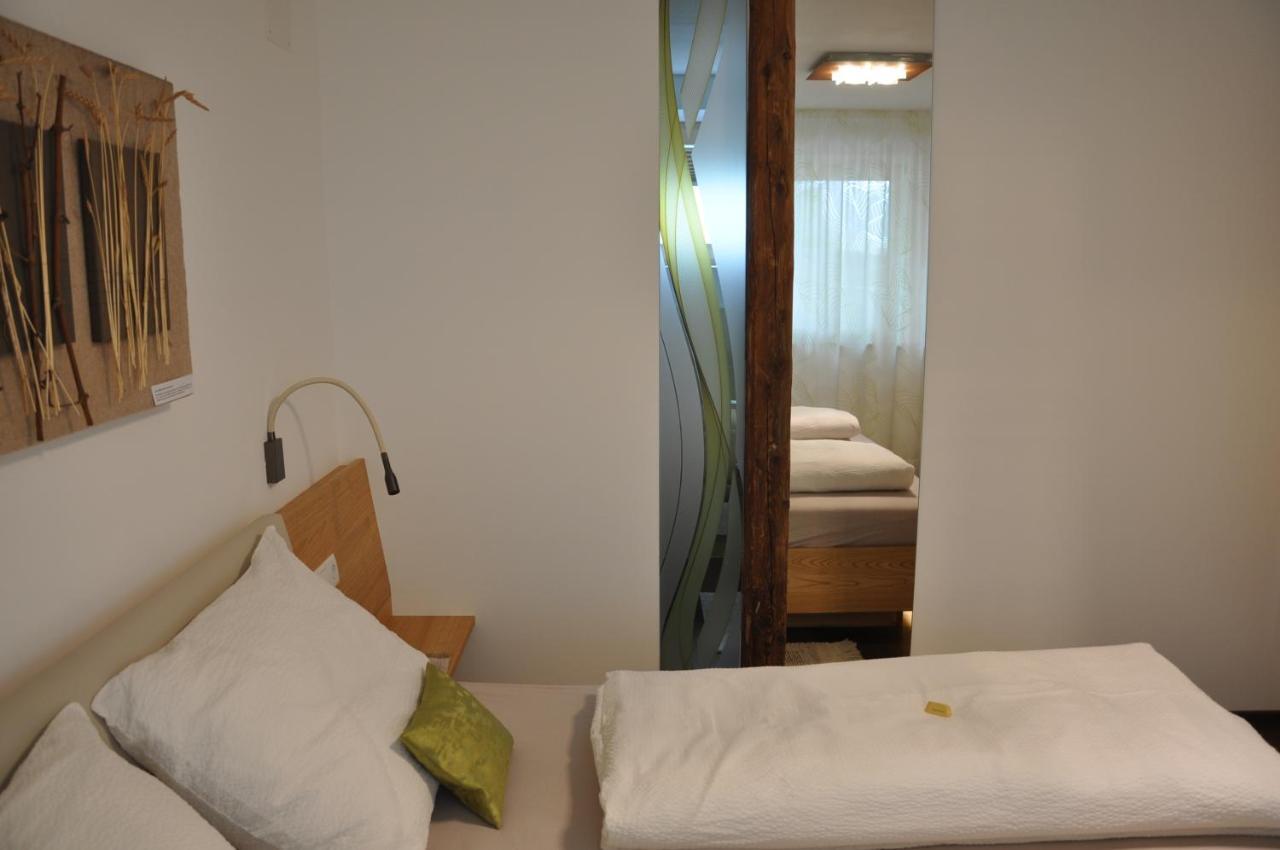 Gaestehaus Pfuss Caldaro Bagian luar foto